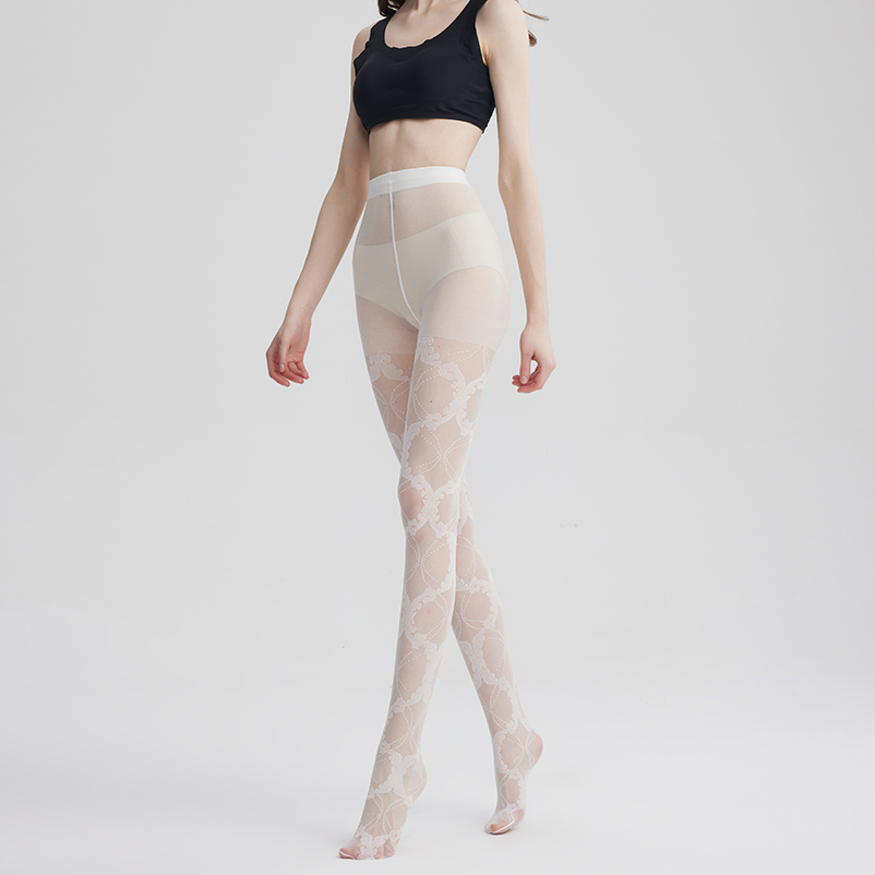 Lace chain link pattern tights